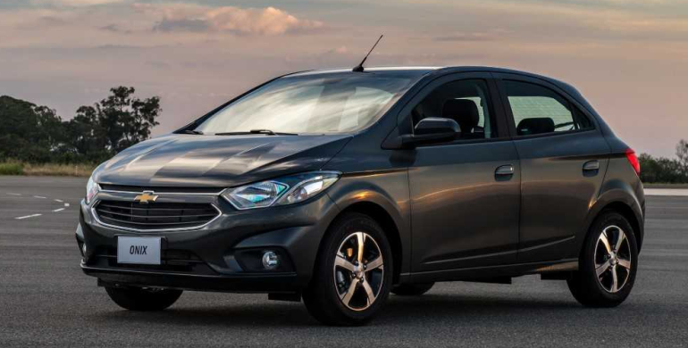 Alquiler de Chevrolet Onix en Cusco